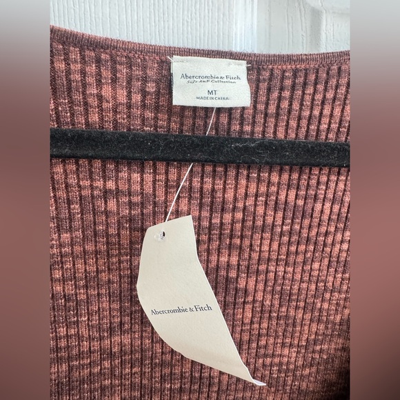 Abercrombie & Fitch Long-Sleeve Wrap Front Mini Sweater Dress Size Med Tall NWT - Picture 3 of 6